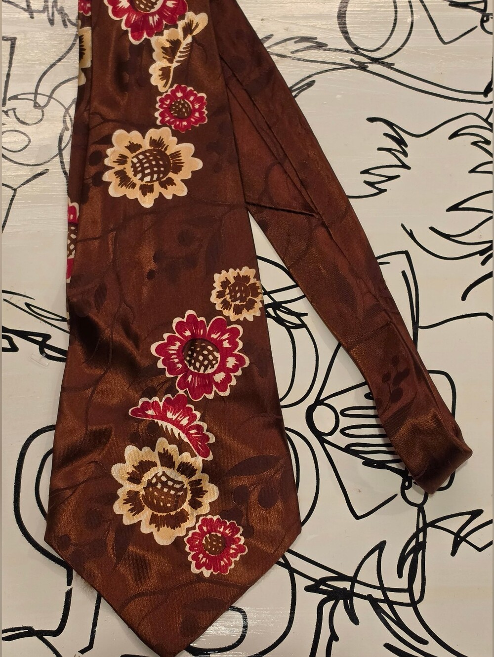 Vtg Goodcraft Cravats Resilient Tie Wide Brown Bold Floral Berry Swing 51x4.25